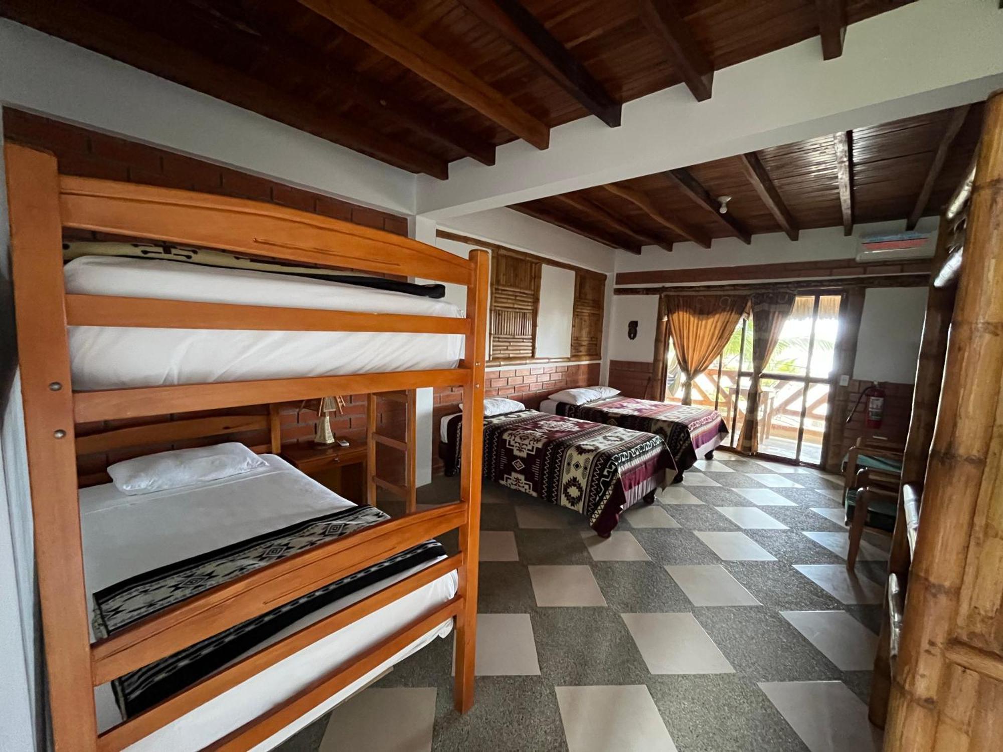 Hotel Victor Hugo